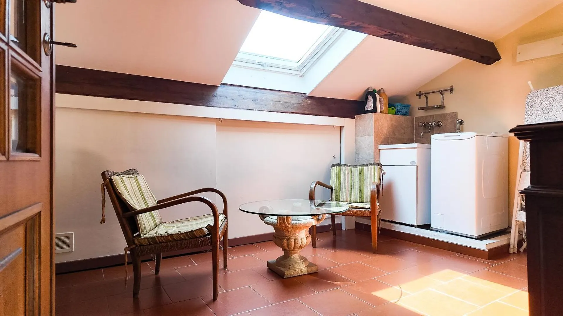 Oltrarno Tasso Apartment In Florence