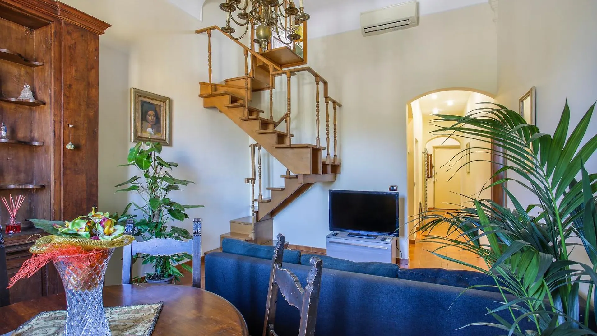 Oltrarno Tasso Apartment In Florence