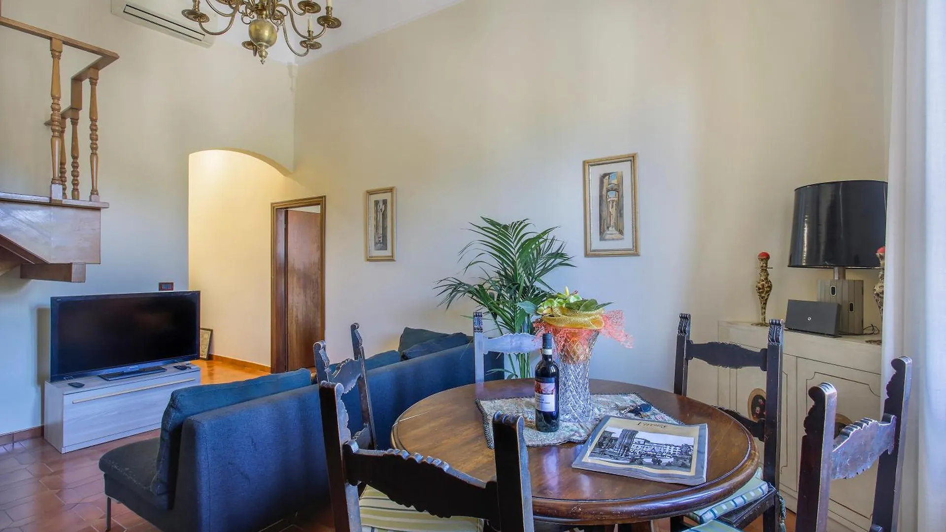 Oltrarno Tasso Apartment In Florence 0*,